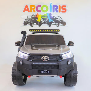 Hilux Rugged 12V Prata
